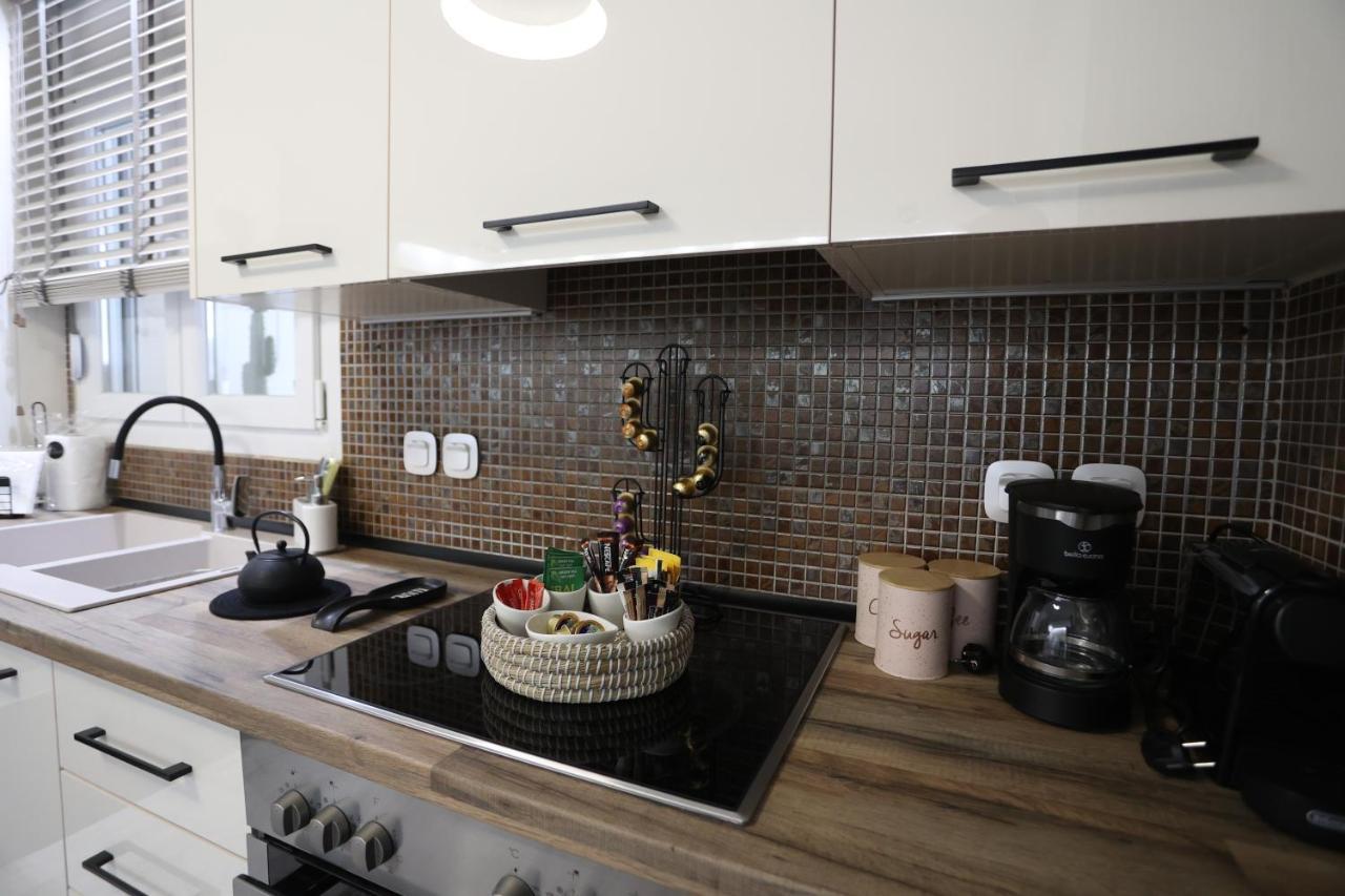 La Larissa Luxury Apartments Thetis Kültér fotó